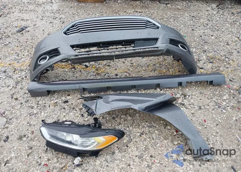 2014 Ford Fusion Titanium z USA, uszkodzony, nr VIN 3FA6P0D99ER198542